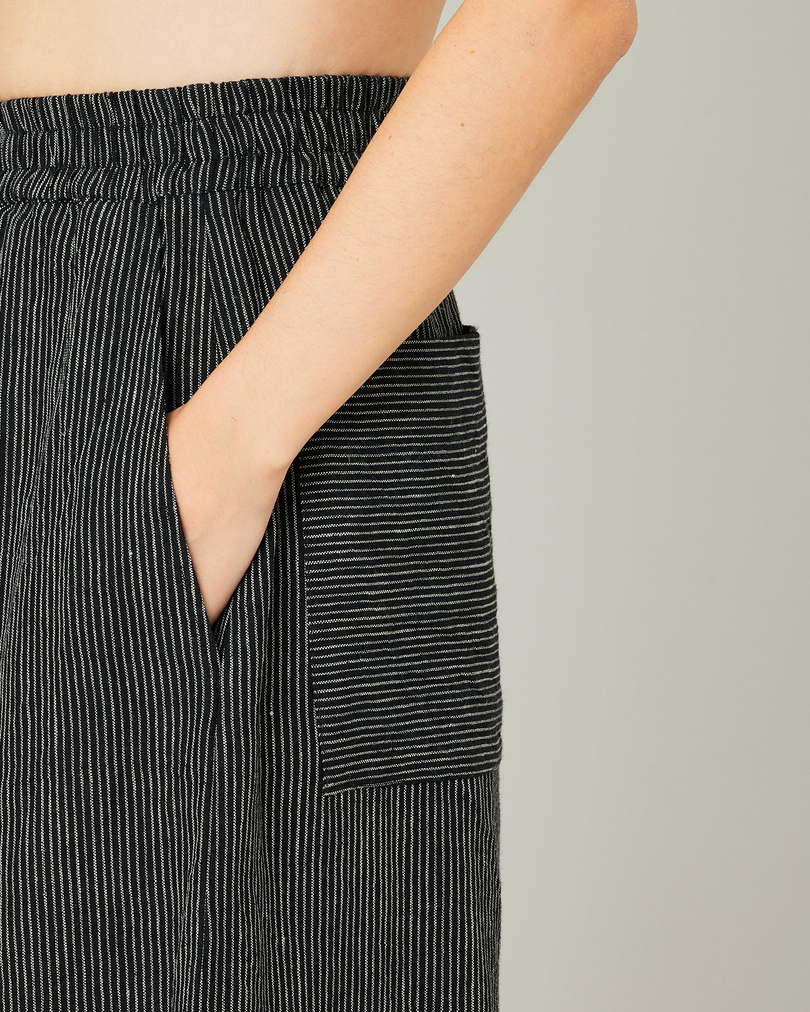 Bobbi Black & Ecru Pencil Stripe Linen Trousers - Image 10
