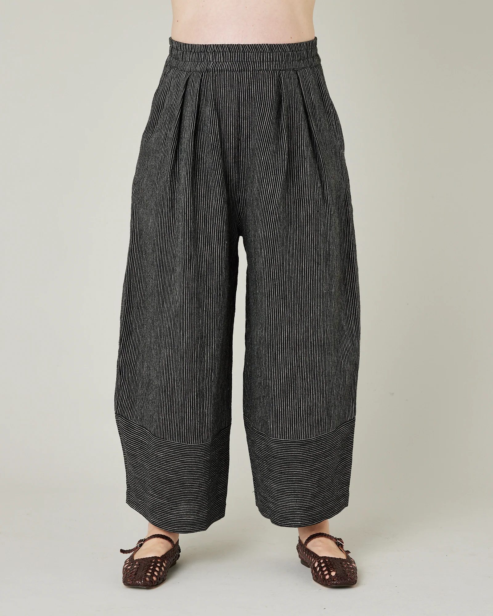 Bobbi Black & Ecru Pencil Stripe Linen Trousers - Image 11