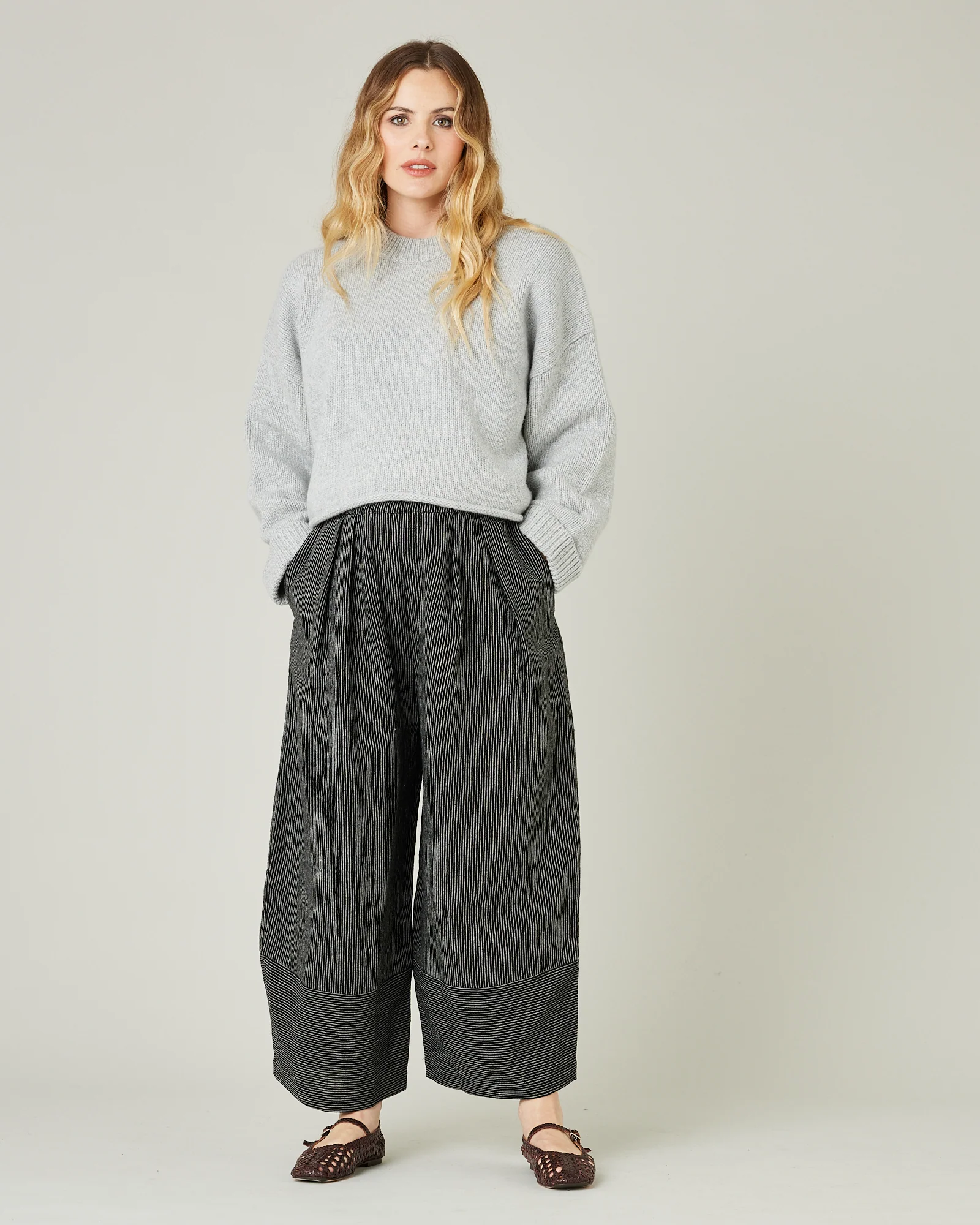 Bobbi Black & Ecru Pencil Stripe Linen Trousers - Image 20