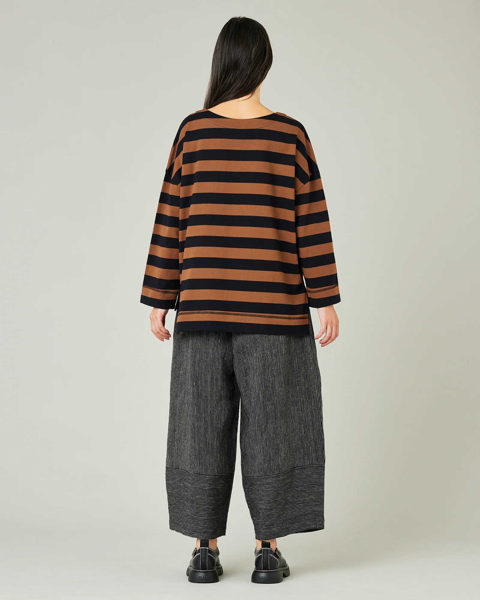 Bobbi Black & Ecru Pencil Stripe Linen Trousers - Image 7
