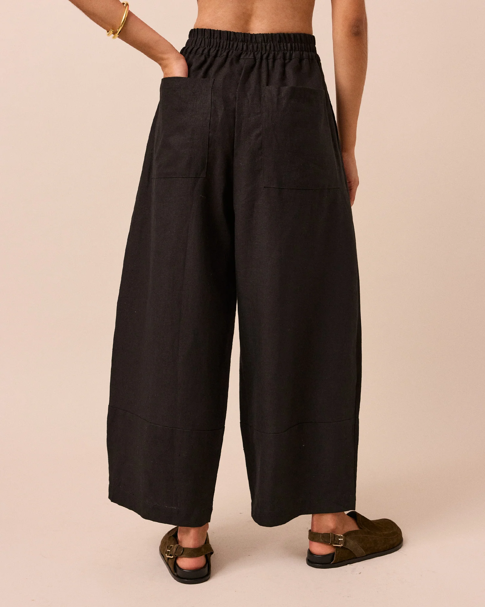 Bobbi Black Linen Trousers - Image 4