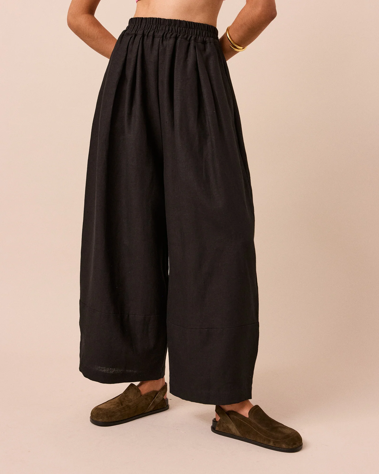 Bobbi Black Linen Trousers - Image 6