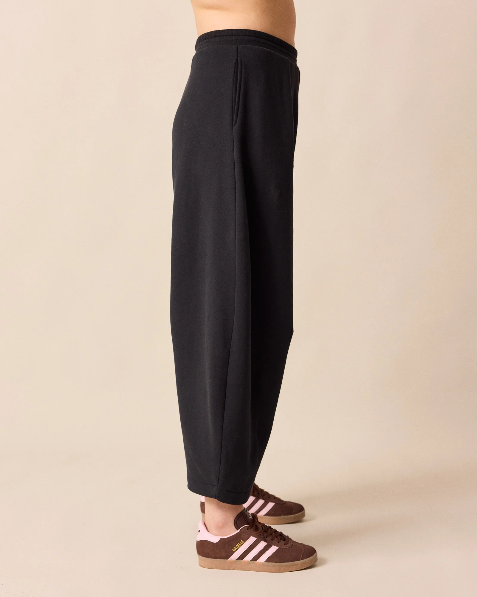 Daisy Black Fleeceback Jersey Trousers - Image 3