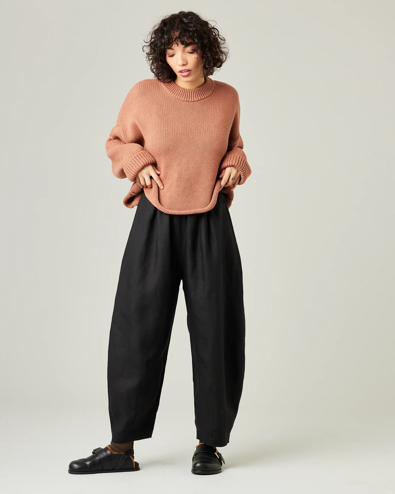 Daisy Black Linen Trousers - Image 10