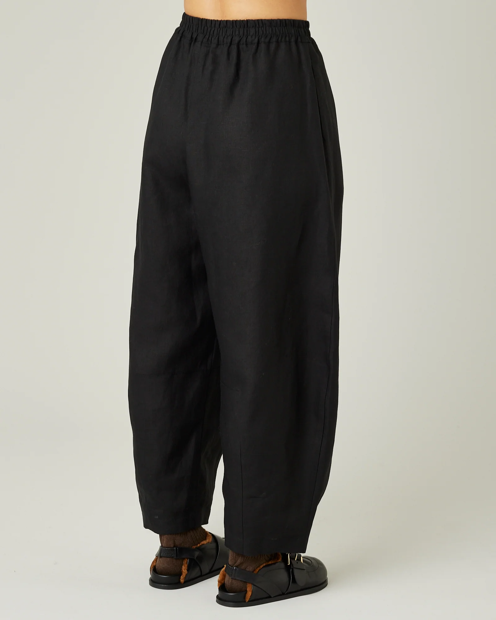 Daisy Black Linen Trousers - Image 4