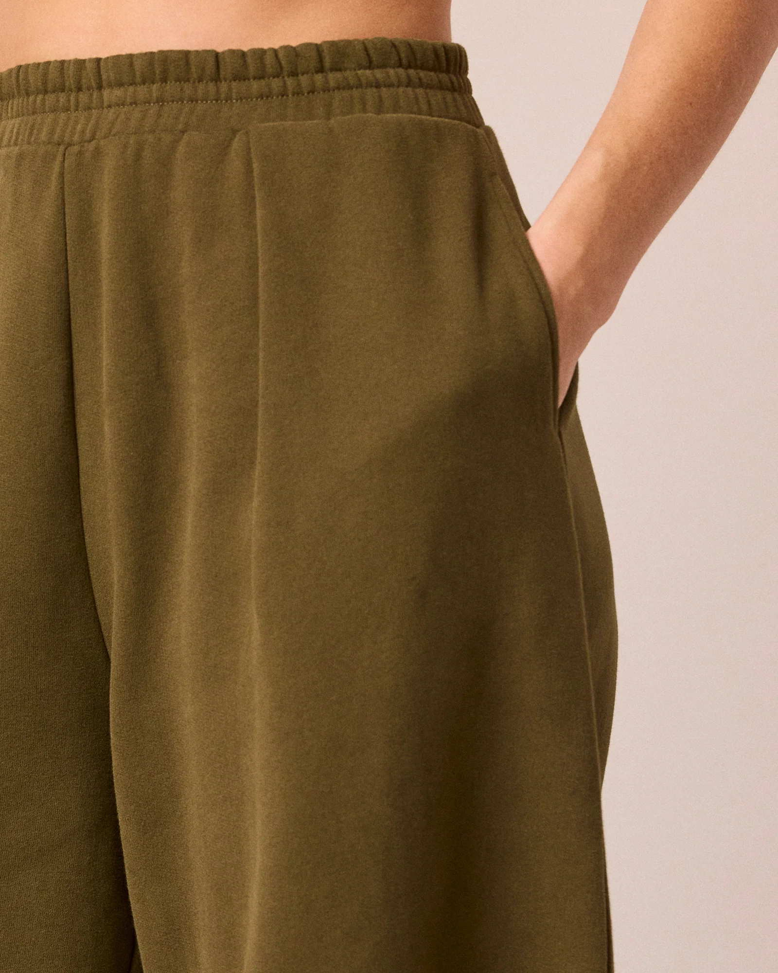 Daisy Earth Green Fleeceback Jersey Trousers - Image 5