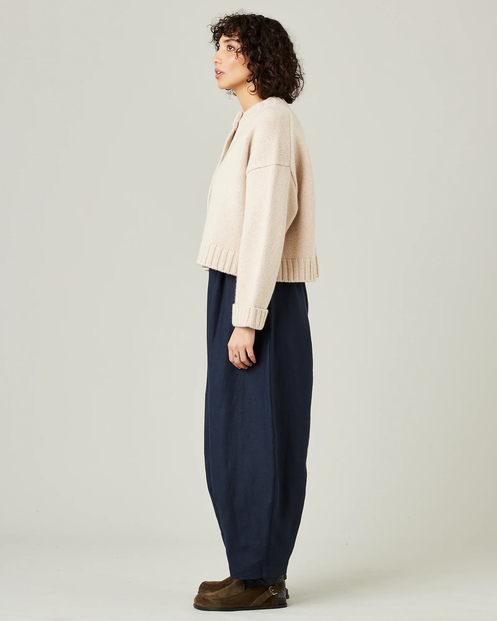 Daisy Navy Linen Trousers - Image 6