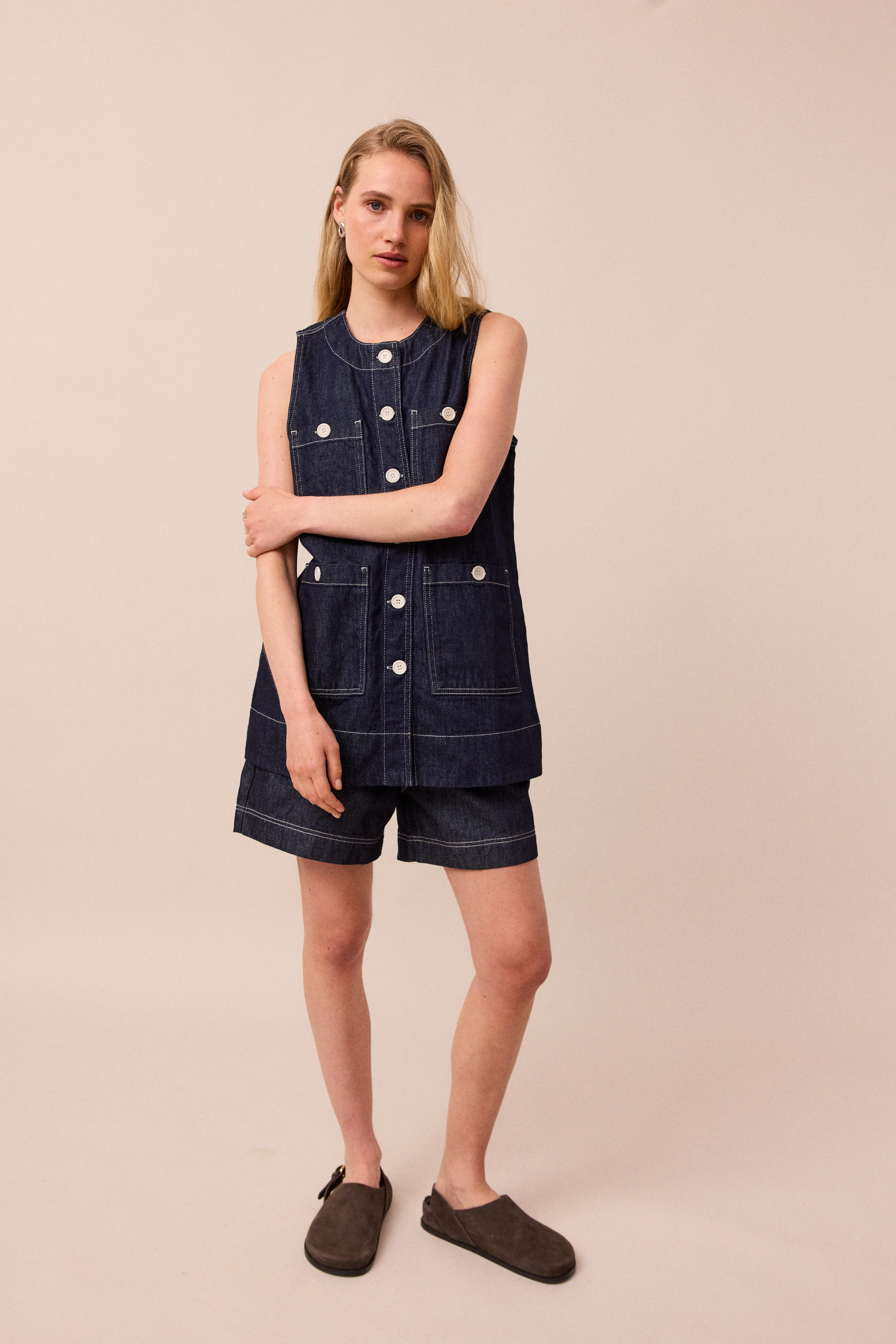 Eli Indigo Rinse Wash Denim Shorts - Image 5