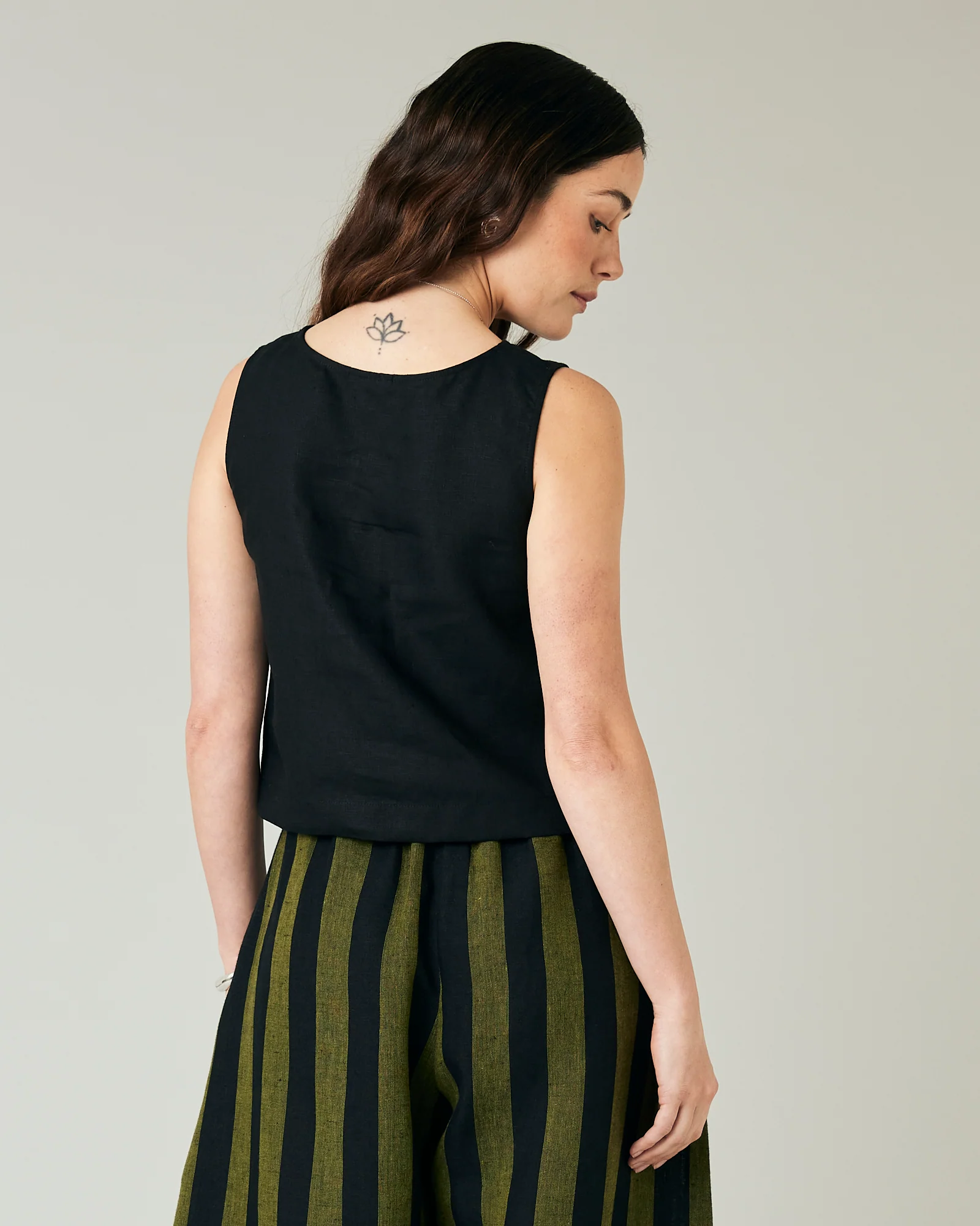 Esme Black Linen Top - Image 3