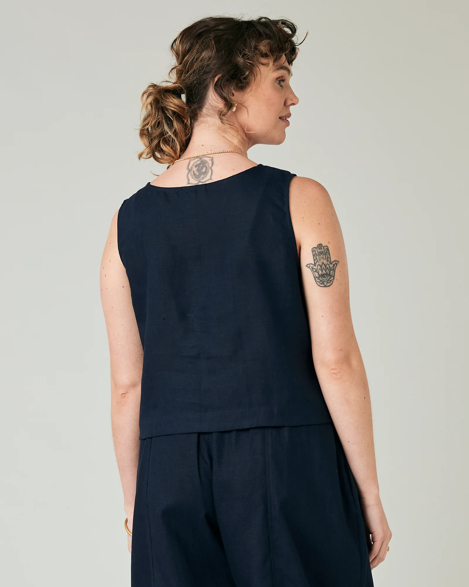 Esme Navy Linen Top - Image 3