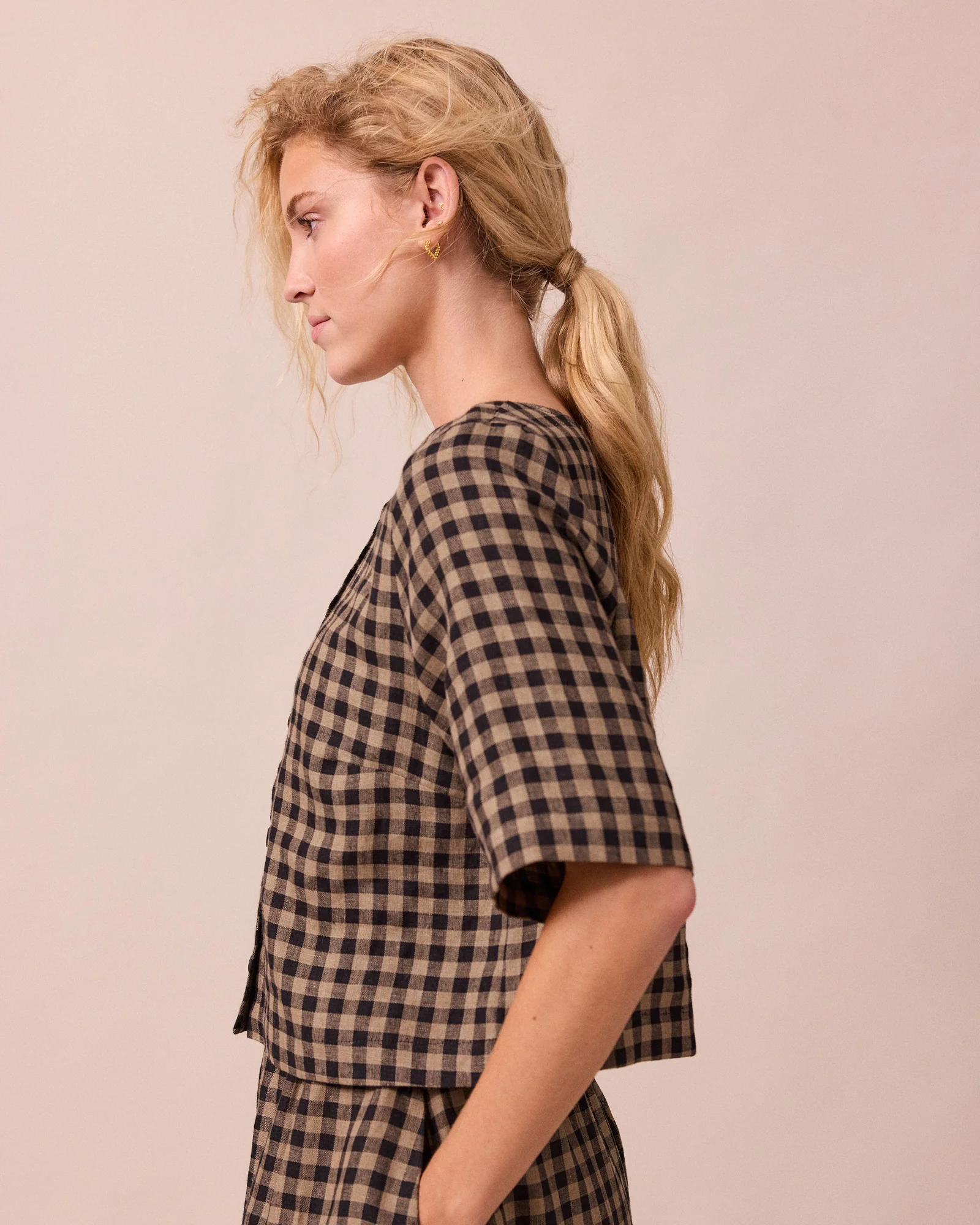 Evelyn Coffee Gingham Linen Top - Image 3