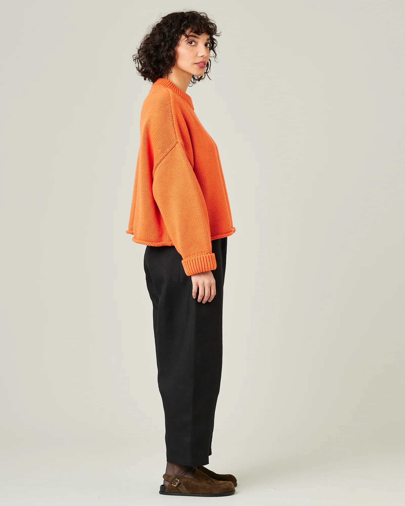 Huxley Black Linen Trousers - Image 8