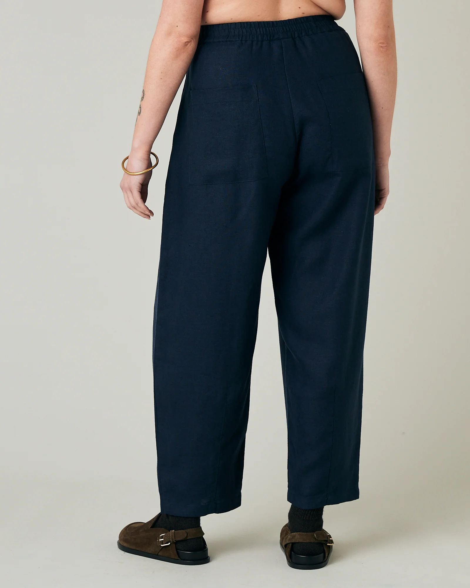 Huxley Navy Linen Trousers - Image 16