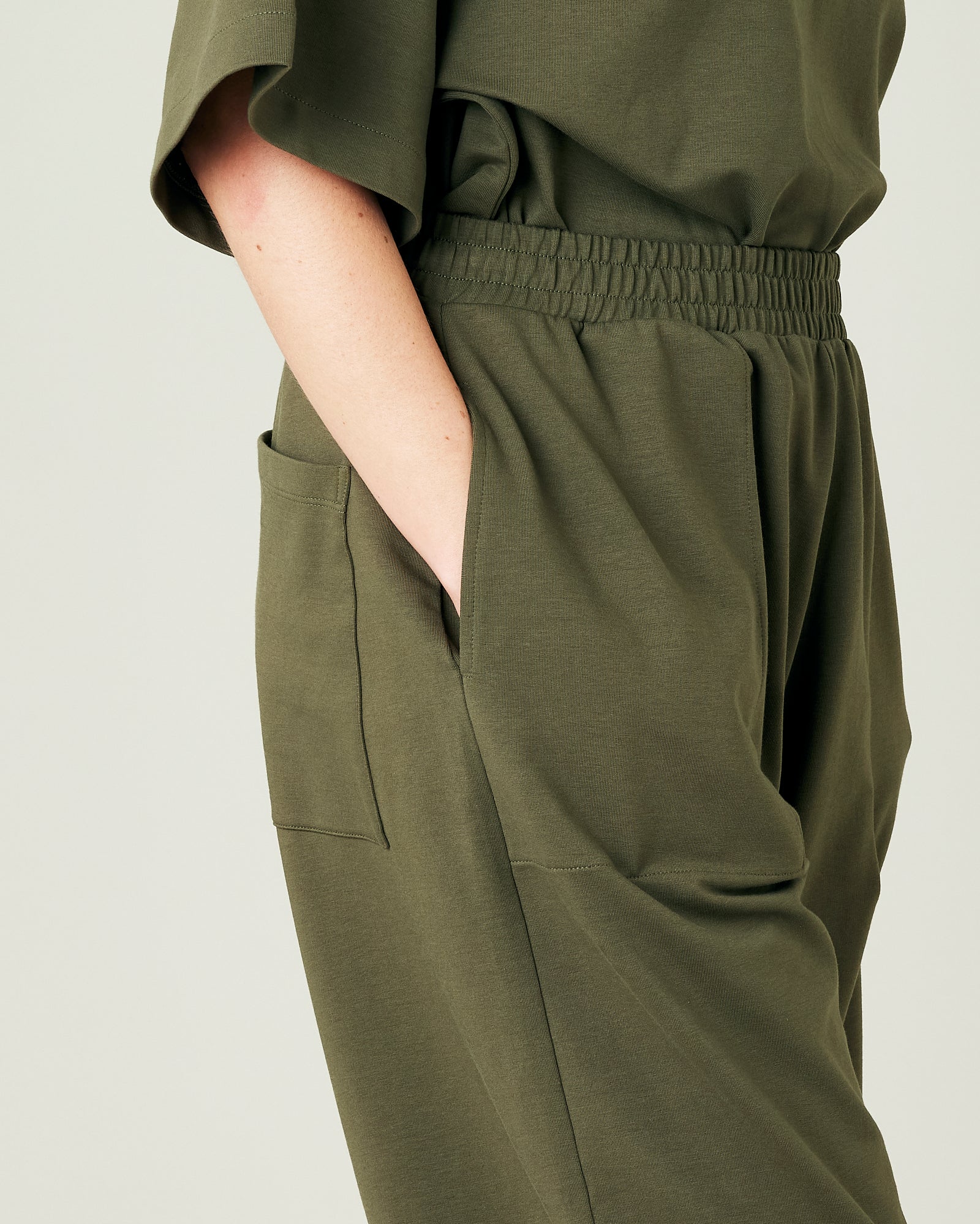 Huxley Olive Cotton Jersey Trousers - Image 11