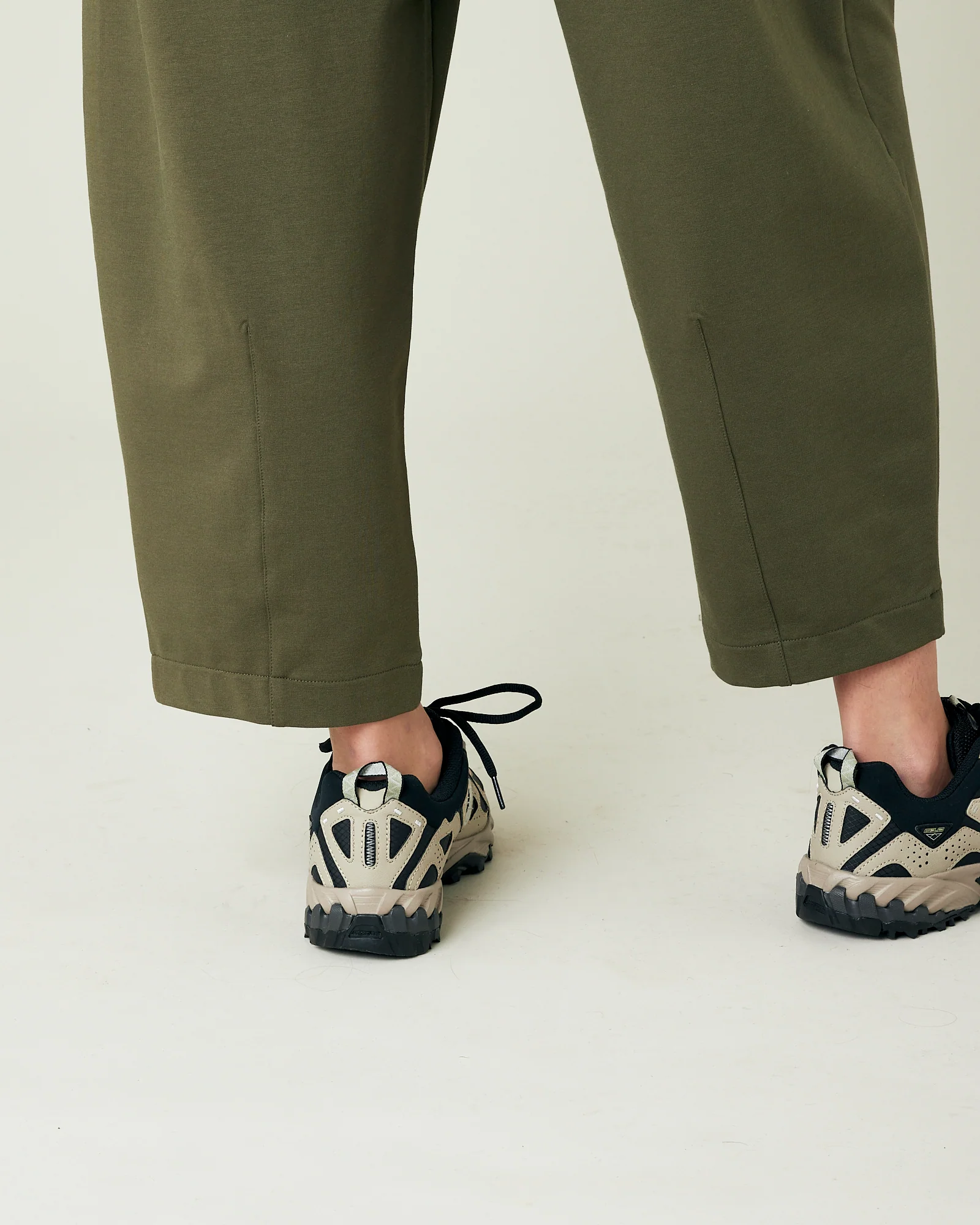 Huxley Olive Cotton Jersey Trousers - Image 13