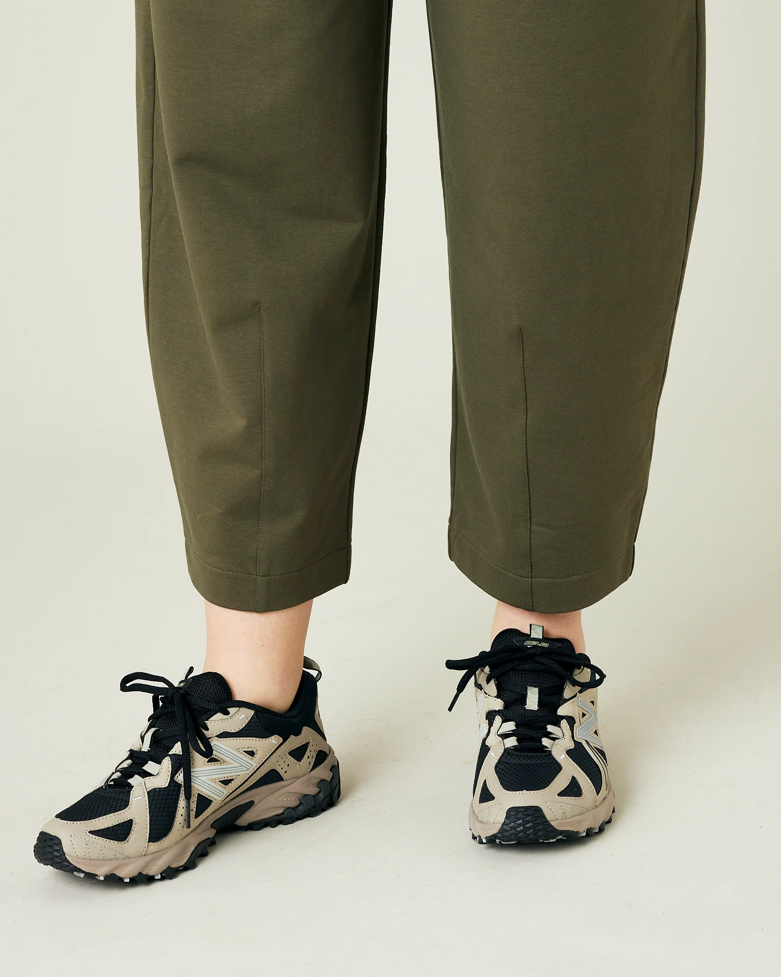 Huxley Olive Cotton Jersey Trousers - Image 20