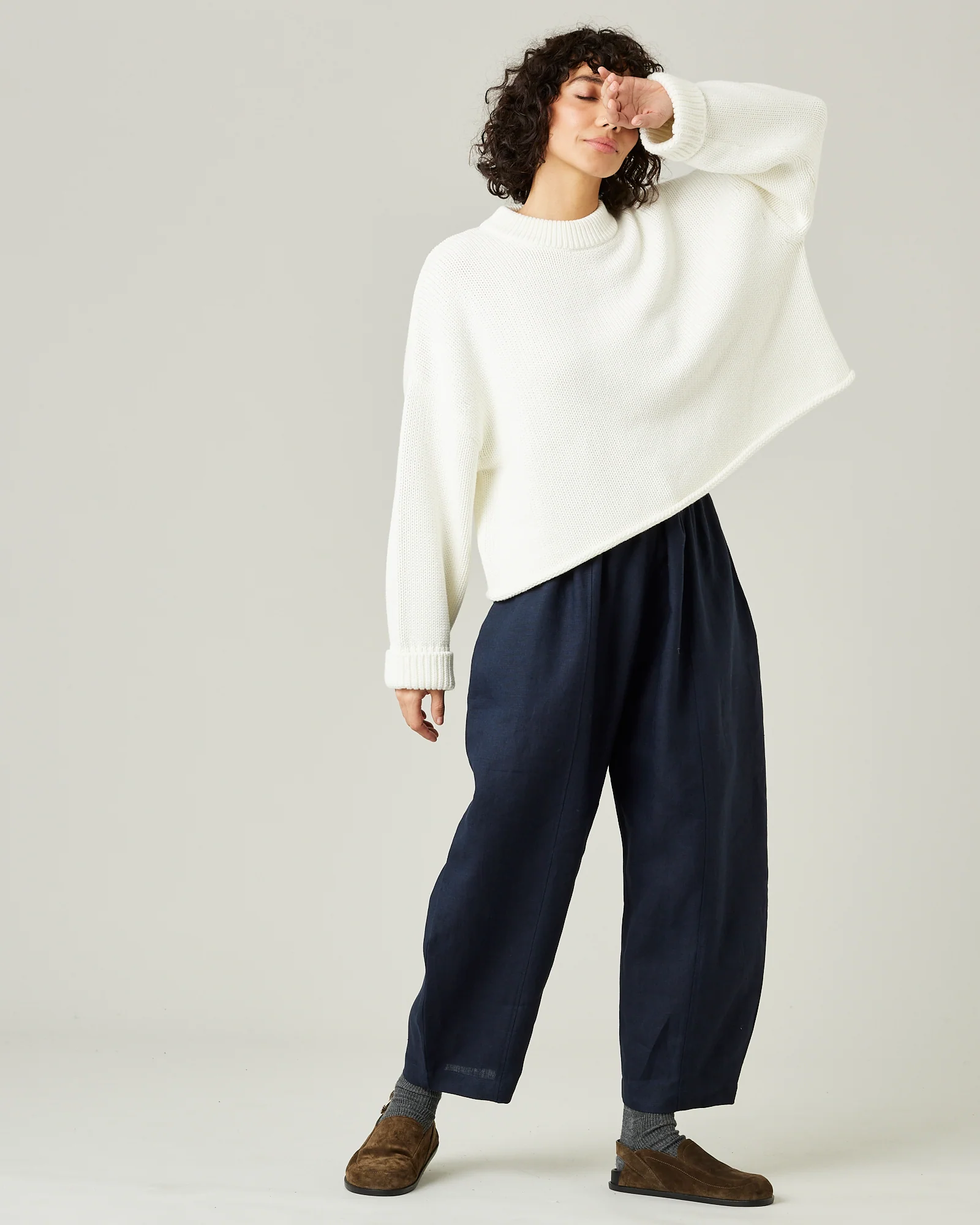 Mabel Navy Linen Trousers - Image 11