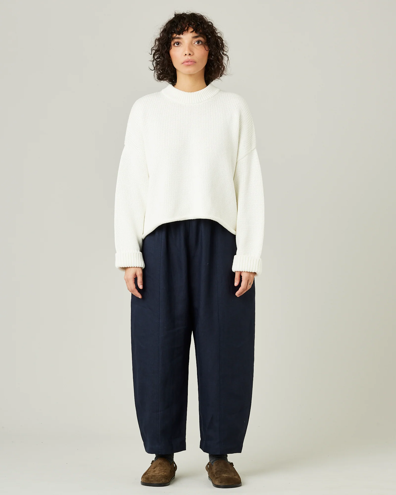 Mabel Navy Linen Trousers - Image 5