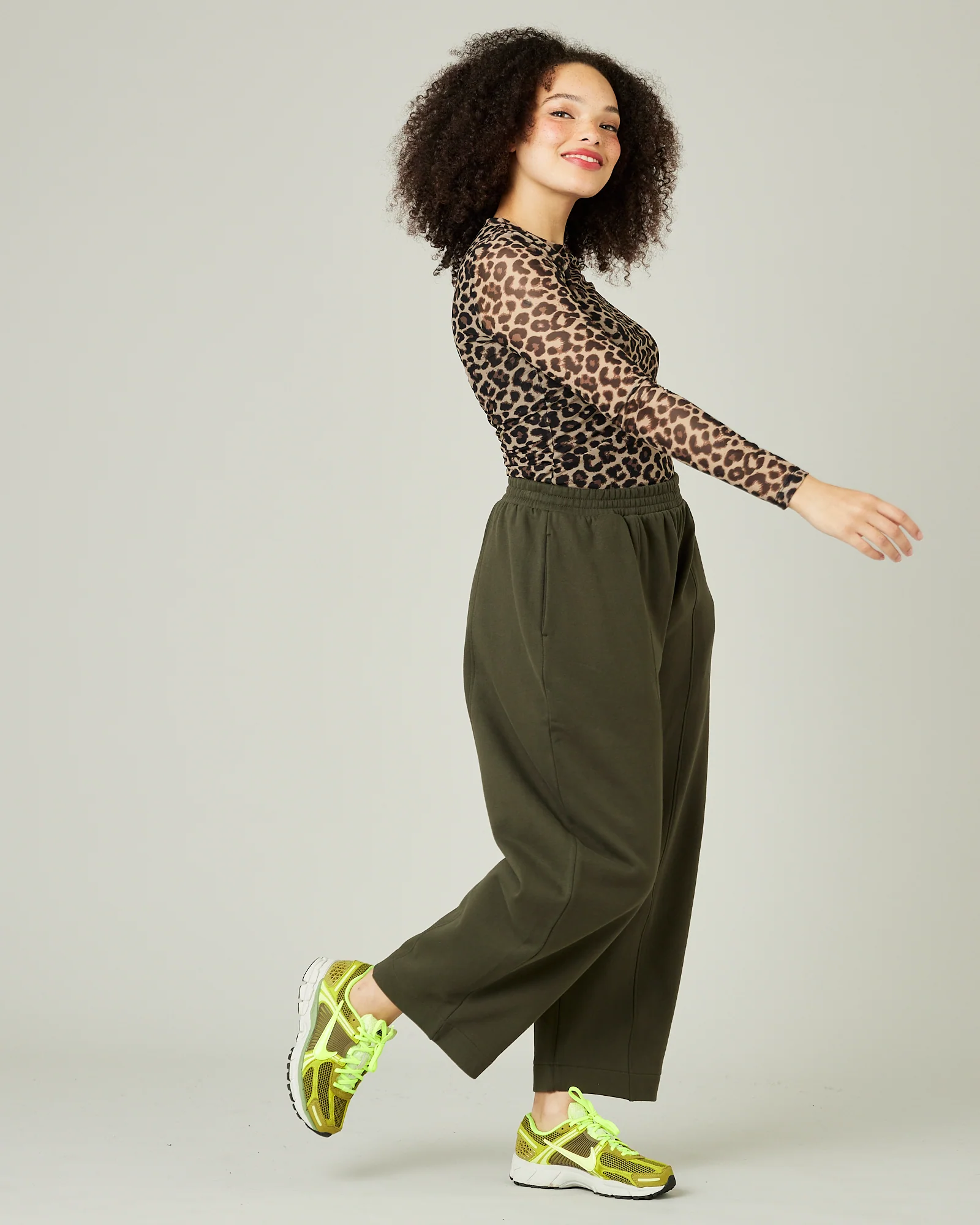 Mabel Olive Fleeceback Jersey Trousers - Image 10
