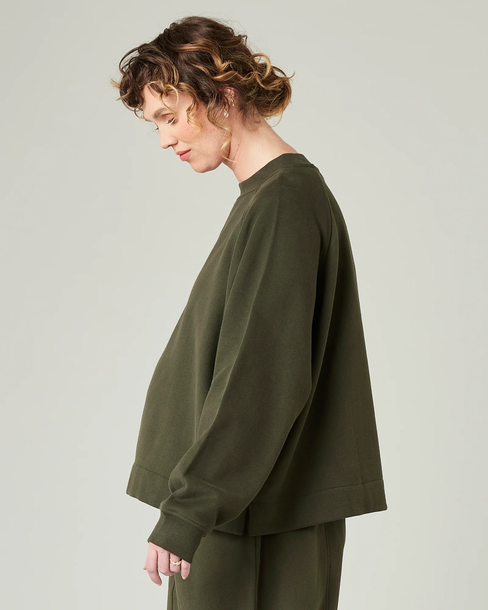 Noa Olive Fleeceback Jersey Jumper - Image 12