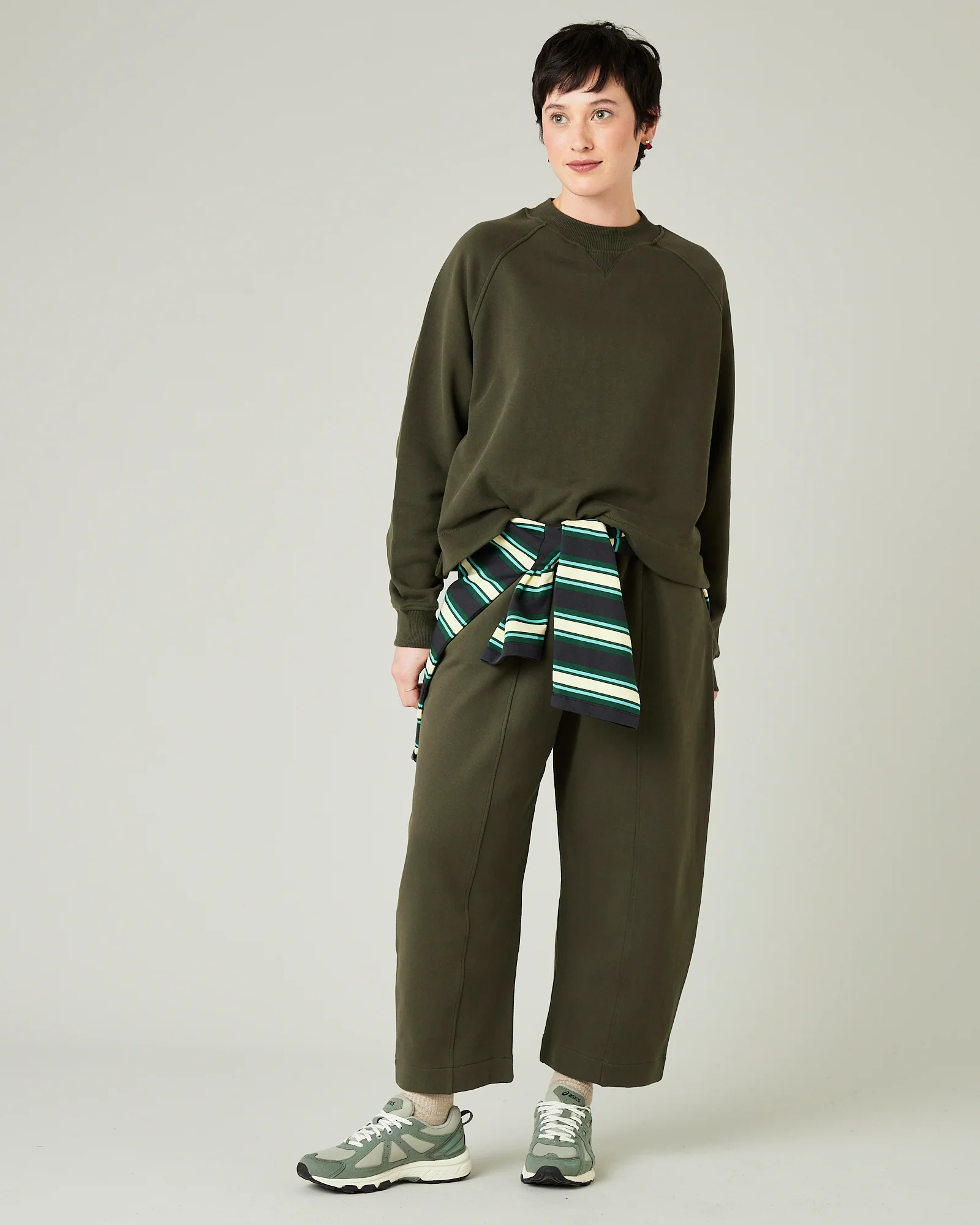 Noa Olive Fleeceback Jersey Jumper - Image 7